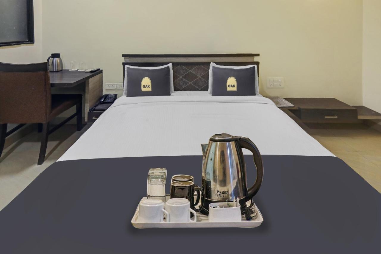 Townhouse Oak Hotel The Sudesh Raipur  Ngoại thất bức ảnh