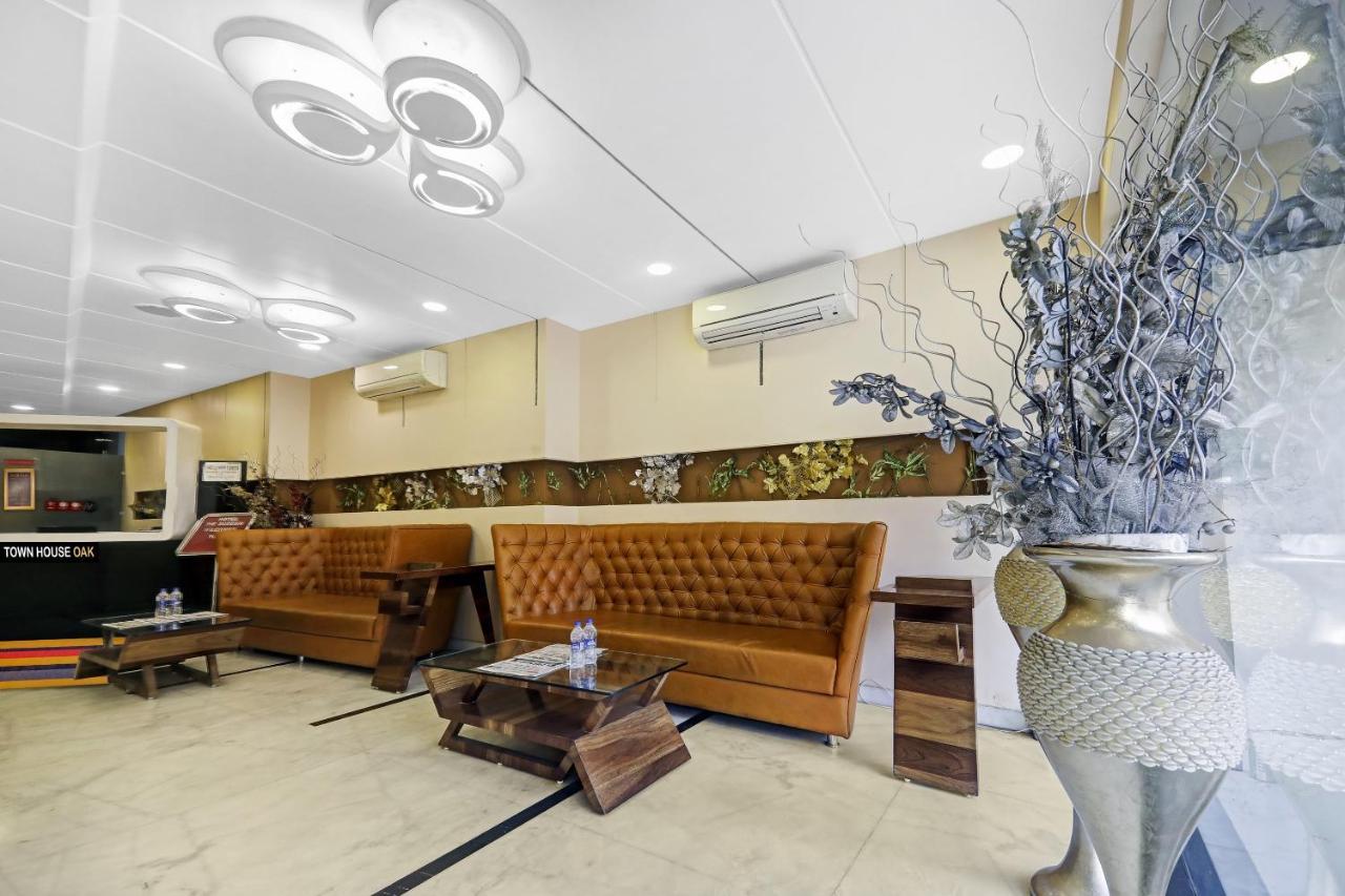 Townhouse Oak Hotel The Sudesh Raipur  Ngoại thất bức ảnh