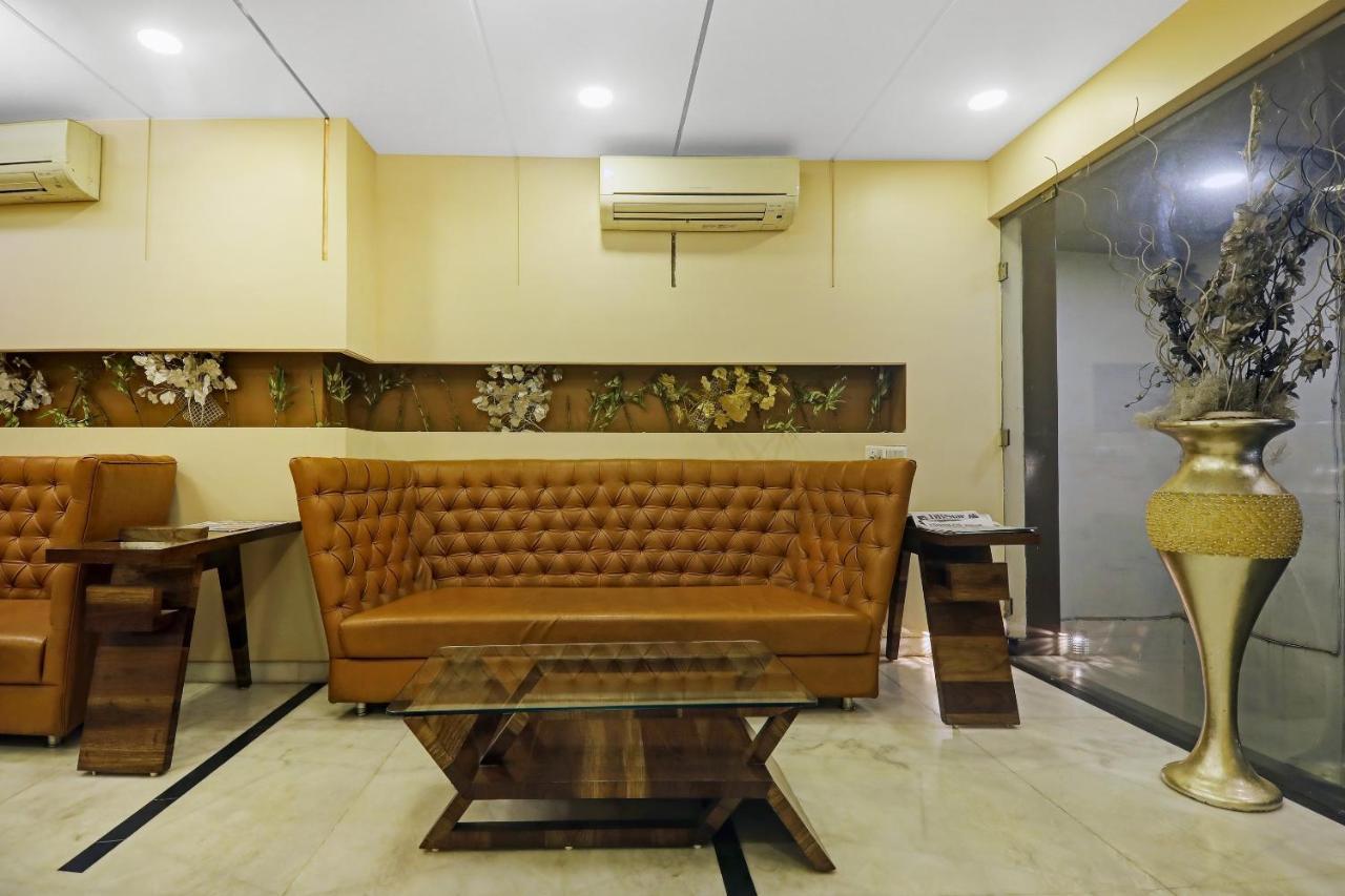 Townhouse Oak Hotel The Sudesh Raipur  Ngoại thất bức ảnh