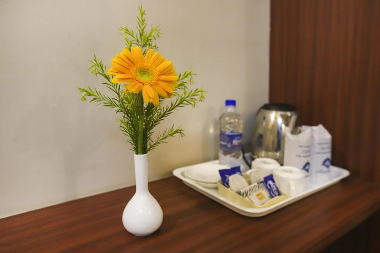 Townhouse Oak Hotel The Sudesh Raipur  Ngoại thất bức ảnh