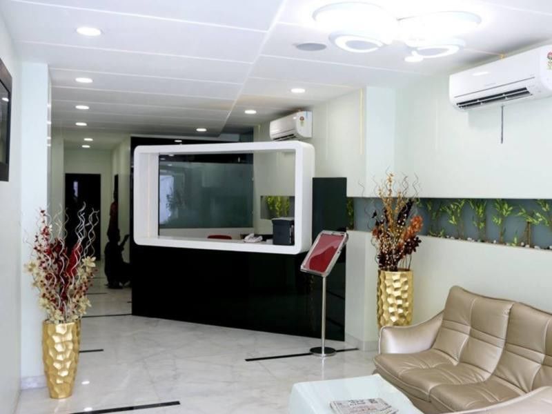 Townhouse Oak Hotel The Sudesh Raipur  Ngoại thất bức ảnh
